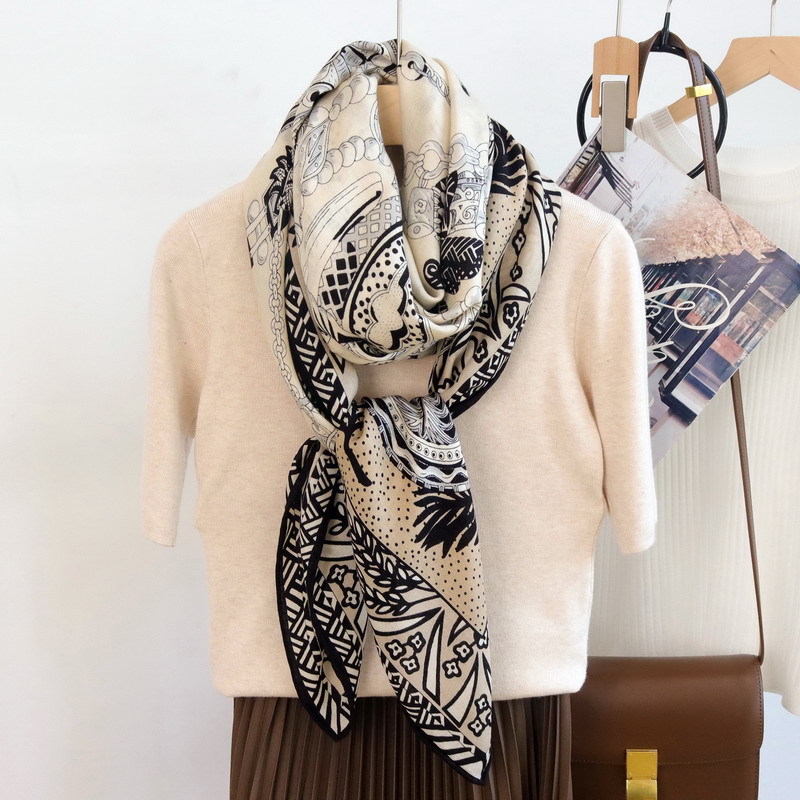 Jedwabno-wełniany szal 135 cm  – Winter Clothing Hong Kong recenzja i cena